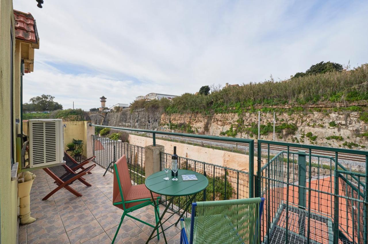 Bright Apt W Balcony, Ac, Parking, By Timecooler Lisboa Екстериор снимка
