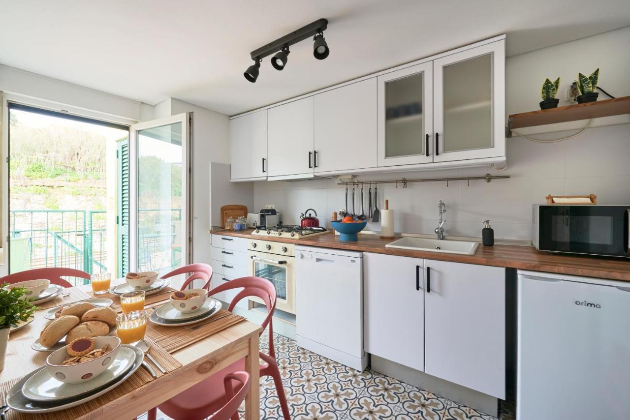 Bright Apt W Balcony, Ac, Parking, By Timecooler Lisboa Екстериор снимка