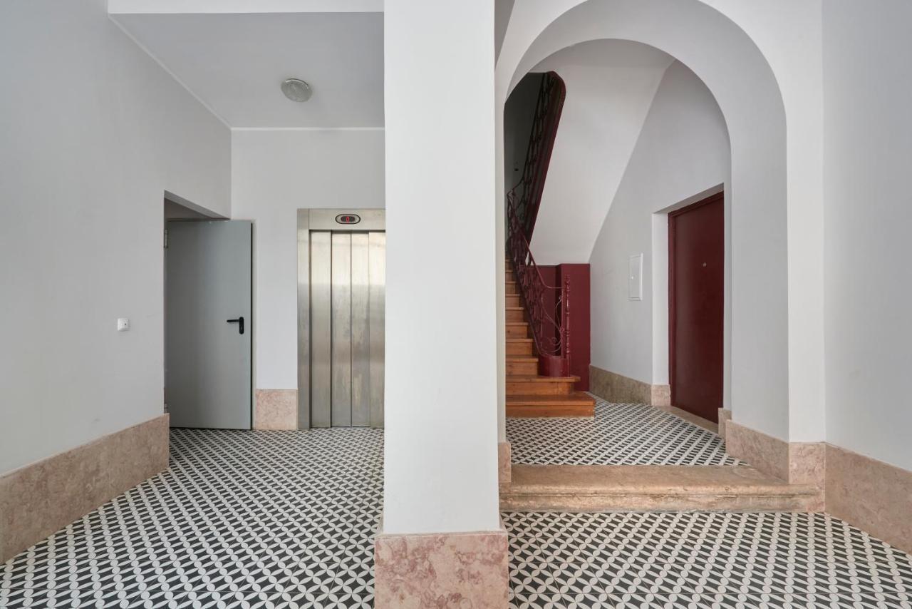 Bright Apt W Balcony, Ac, Parking, By Timecooler Lisboa Екстериор снимка