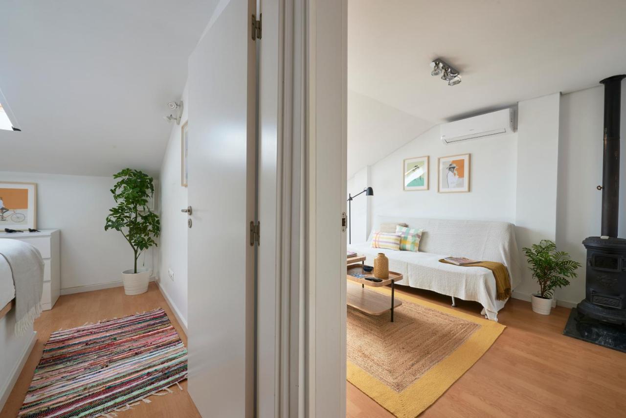 Bright Apt W Balcony, Ac, Parking, By Timecooler Lisboa Екстериор снимка