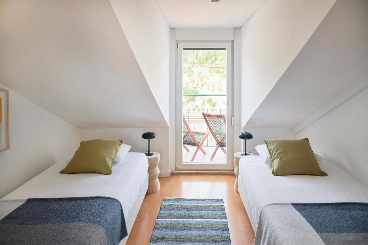 Bright Apt W Balcony, Ac, Parking, By Timecooler Lisboa Екстериор снимка