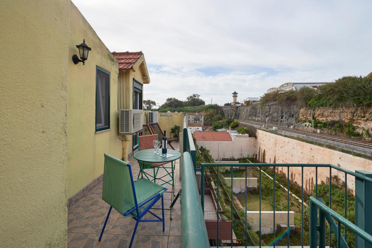 Bright Apt W Balcony, Ac, Parking, By Timecooler Lisboa Екстериор снимка